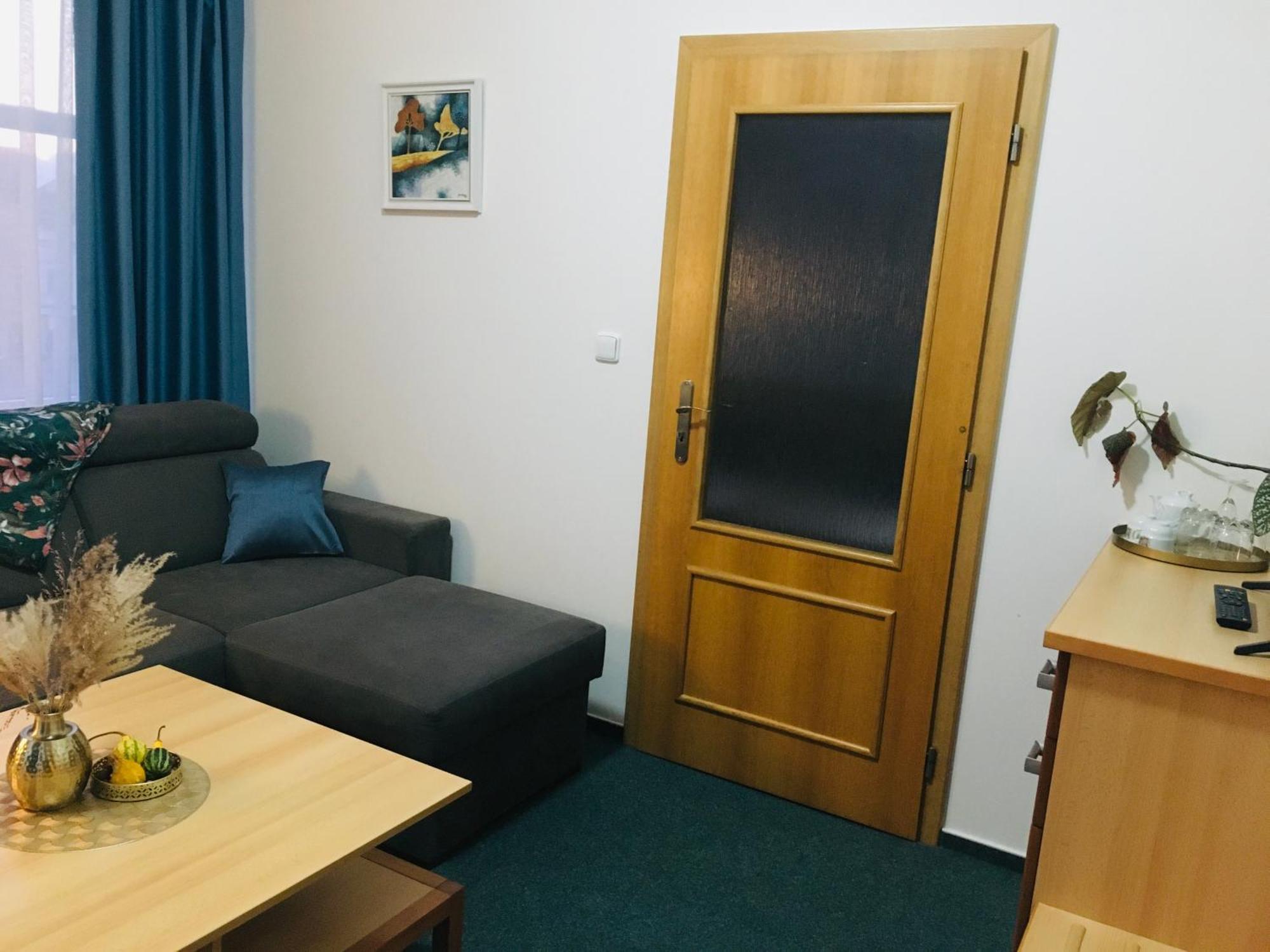 Penzion Hotelu Central Dvůr Králové nad Labem Dış mekan fotoğraf