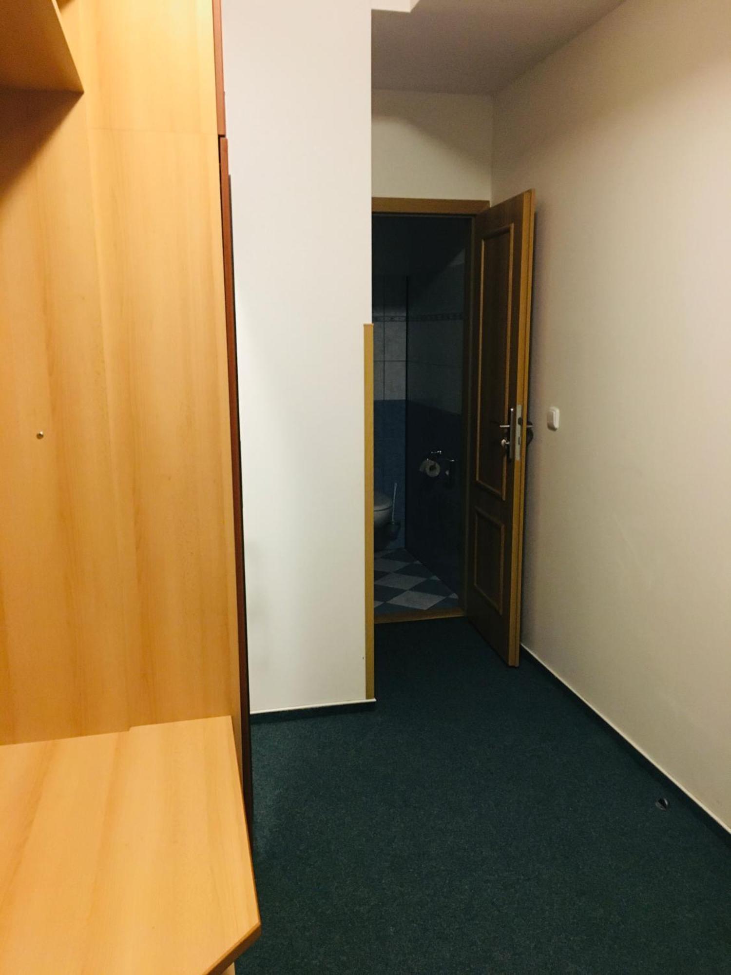 Penzion Hotelu Central Dvůr Králové nad Labem Dış mekan fotoğraf