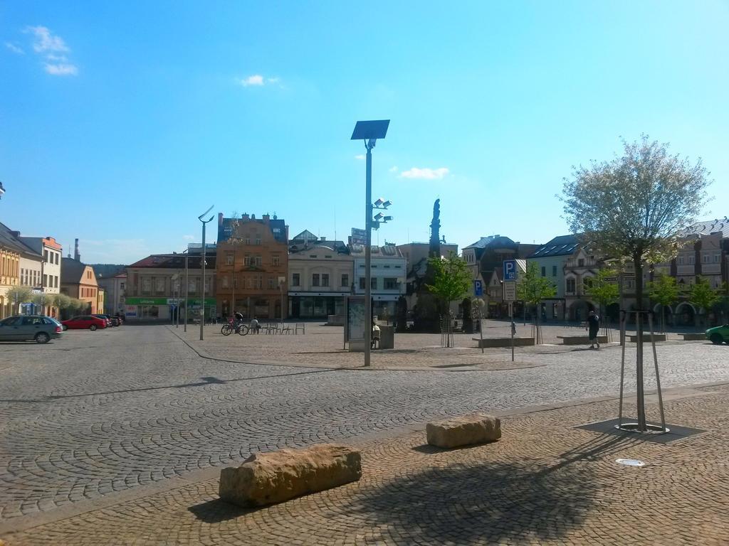 Penzion Hotelu Central Dvůr Králové nad Labem Dış mekan fotoğraf